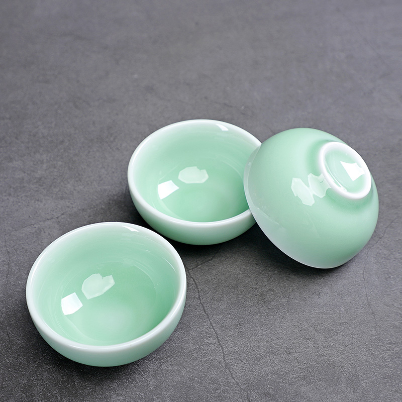 ถ้วยน้ำชาน่ารักลายปลาศิลาดลถ้ว - Celadon Ceramic Cup บทวิจารณ์และราคา